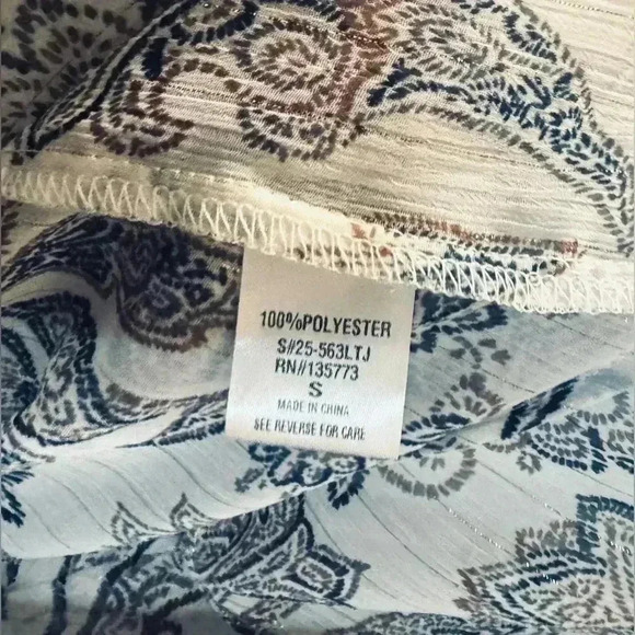 Vici | Paisley Floral Flowy Peasant Tunic Blouse (S) - Picture 8 of 13